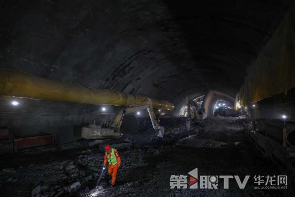正在施工中的箕山隧道。第1眼TV-华龙网记者 李一鸣 摄